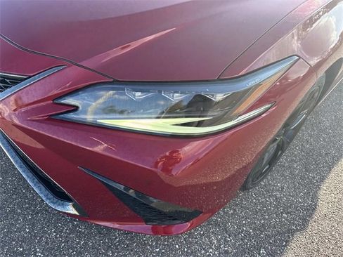 Used 2023 Lexus ES 350 F Sport image 10