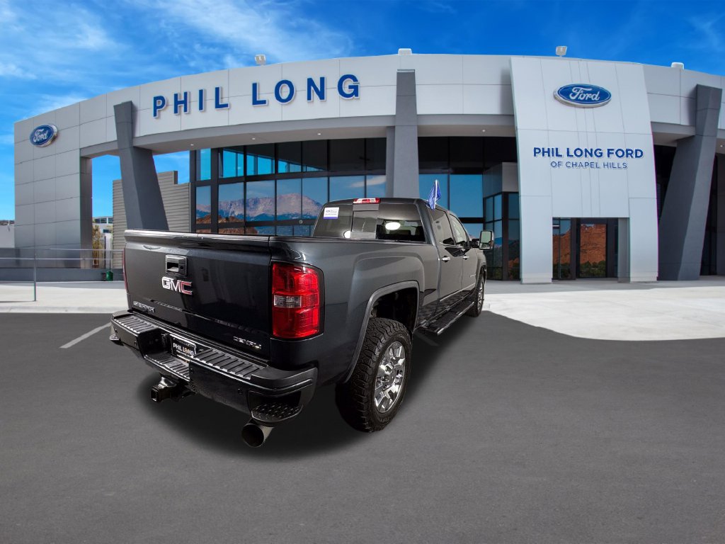 Used 2019 GMC Sierra 2500 Denali w/ Duramax Plus Package AWD/4WD image 5
