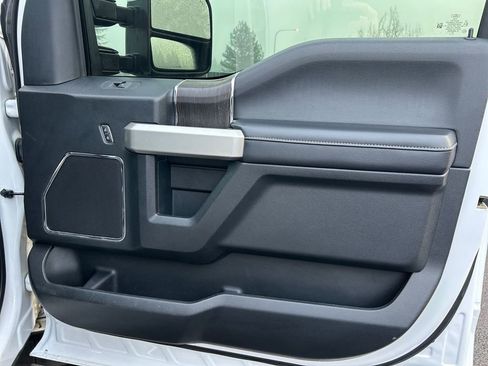 Used 2020 Ford F350 Lariat w/ Lariat Ultimate Package image 25