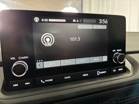 Used 2023 Honda Accord EX image 18