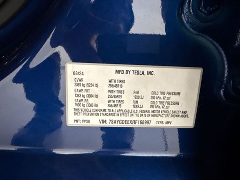 Used 2024 Tesla Model Y Long Range AWD/4WD image 25