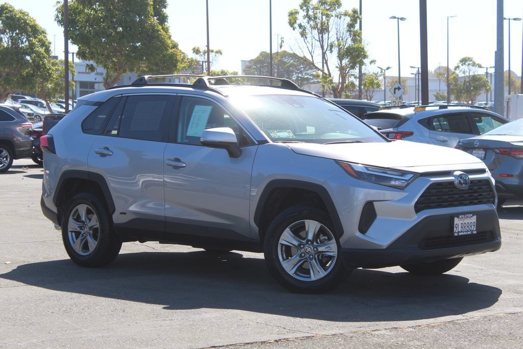 Used 2024 Toyota RAV4 LE AWD/4WD image 1