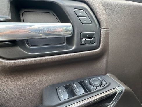 Certified 2022 Chevrolet Silverado 1500 LTZ AWD/4WD image 5