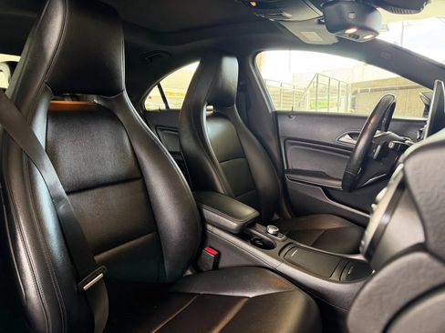 Used 2015 Mercedes-Benz CLA 250 image 22