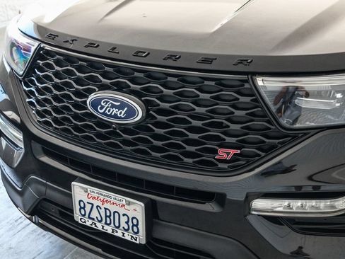 Certified 2022 Ford Explorer ST w/ Equipment Group 401A AWD/4WD image 10