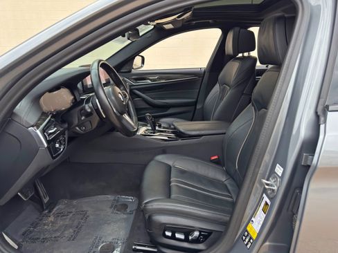 Used 2023 BMW M550i xDrive w/ Executive Package AWD/4WD image 16