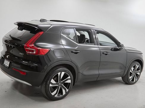 Certified 2024 Volvo XC40 B5 Plus w/ Protection Package Premier image 10