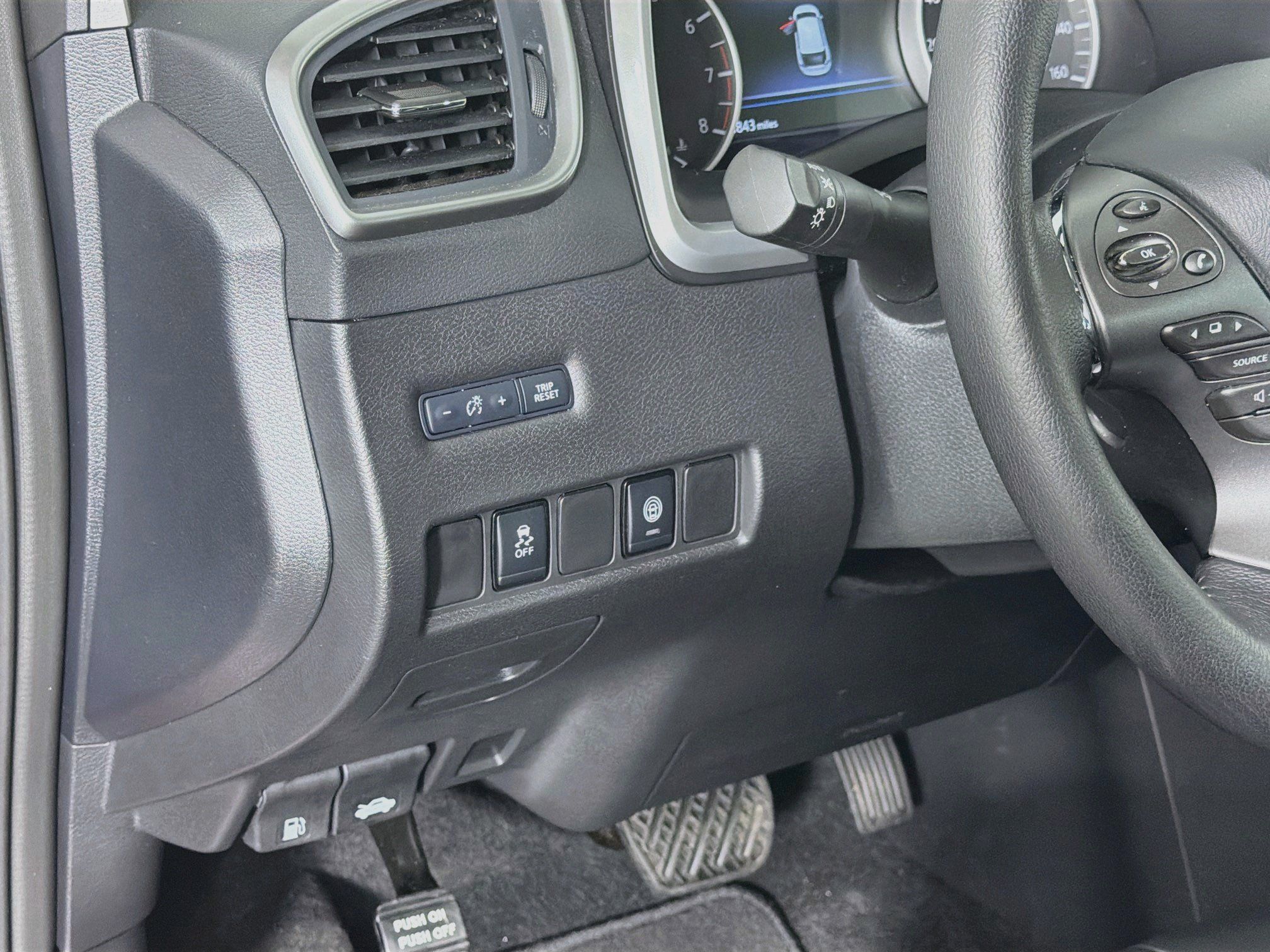 Used 2024 Nissan Murano SV FWD image 17