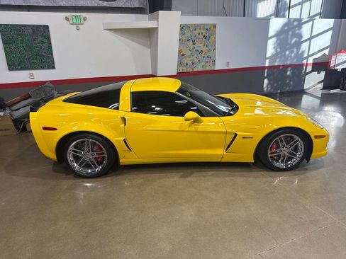 Used 2008 Chevrolet Corvette Z06 w/ Preferred Equipment Group image 37
