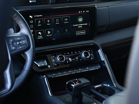 Used 2024 GMC Sierra 1500 AT4 w/ Technology Package image 21