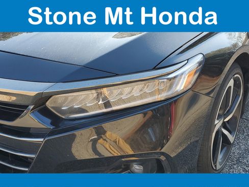 Used 2022 Honda Accord Sport image 4