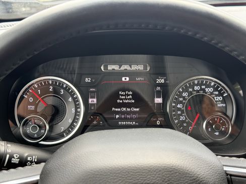 Used 2024 RAM 1500 Laramie RWD image 18
