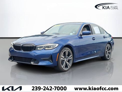 Used 2021 BMW 330i Sedan w/ Convenience Package RWD image 3