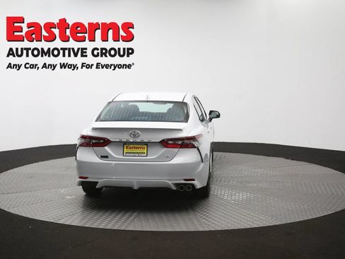 Used 2024 Toyota Camry SE w/ Cold Weather Package FWD image 36