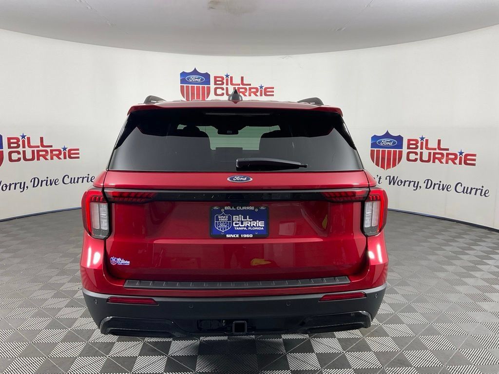New 2026 Ford Explorer ST-Line w/ ST-Line Street Pack RWD image 4