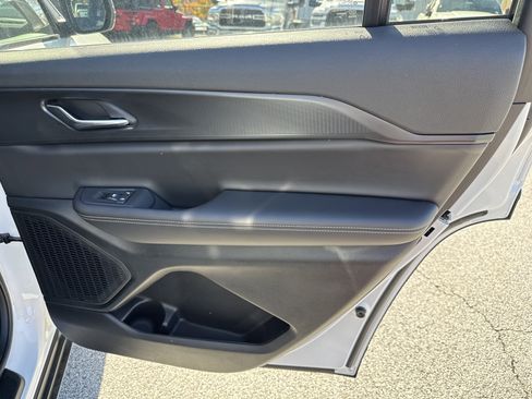 New 2025 Jeep Grand Cherokee L Laredo w/ Luxury Tech Group I image 22