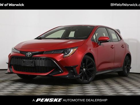 Used 2021 Toyota Corolla SE w/ Special Edition FWD image 1
