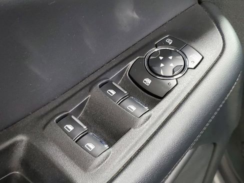 Used 2022 Ford Edge SEL w/ Convenience Package image 25