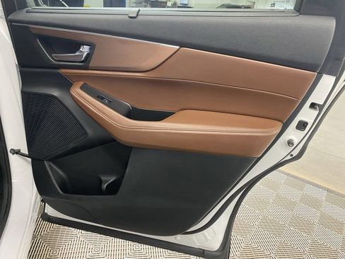 Used 2023 Acura MDX SH-AWD w/ Technology Package image 18