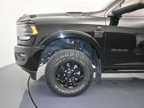 Used 2022 RAM 2500 Limited AWD/4WD image 9
