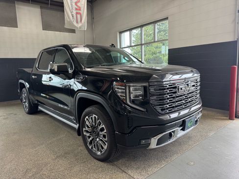 Certified 2023 GMC Sierra 1500 Denali Ultimate AWD/4WD image 3