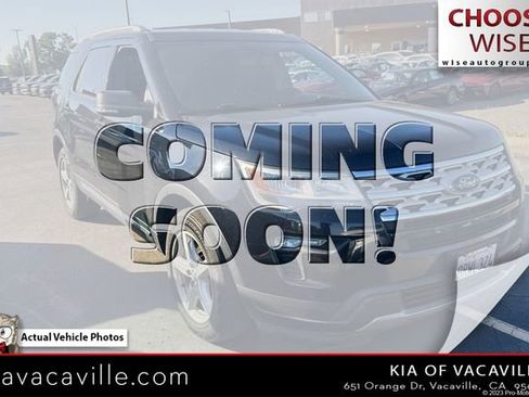 Used 2019 Ford Explorer XLT w/ Equipment Group 201A FWD image 1