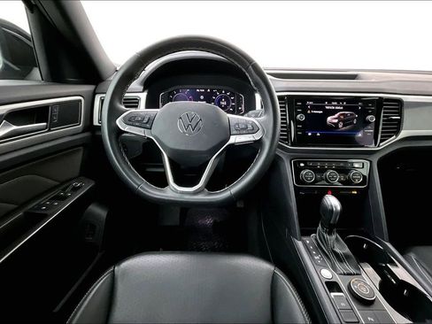 Used 2022 Volkswagen Atlas Cross Sport SEL image 7