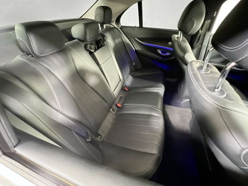 Used 2018 Mercedes-Benz E 300 image 27