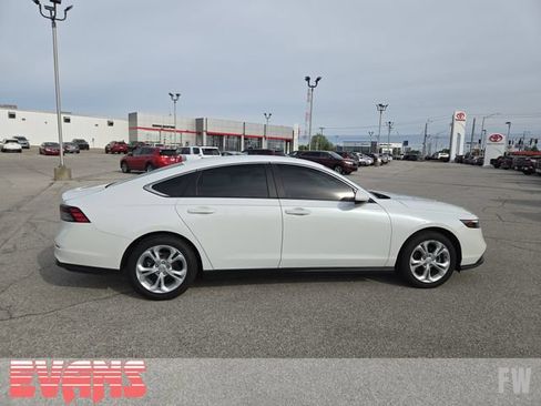Used 2023 Honda Accord LX image 2
