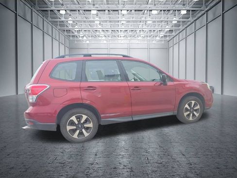 Used 2017 Subaru Forester 2.5i w/ Alloy Wheel Package AWD/4WD image 7