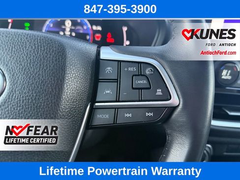 Used 2024 Toyota Grand Highlander XLE image 39