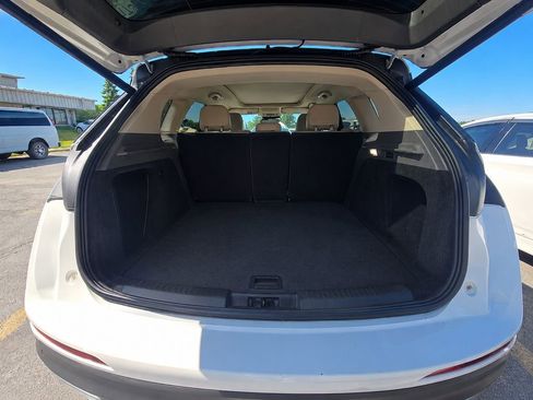 Used 2022 Lincoln Corsair AWD w/ Premium Package image 14