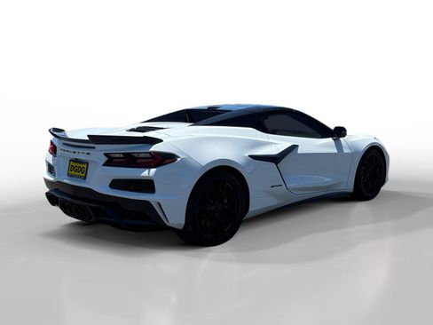 Used 2023 Chevrolet Corvette Z06 w/ LPO, Roadside Safety Package image 5