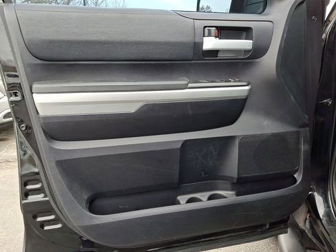 Used 2016 Toyota Tundra SR5 image 15