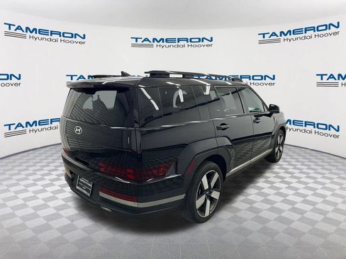 Used 2025 Hyundai Santa Fe Limited FWD image 5