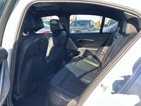 Used 2024 BMW 530i xDrive w/ Convenience Package image 21