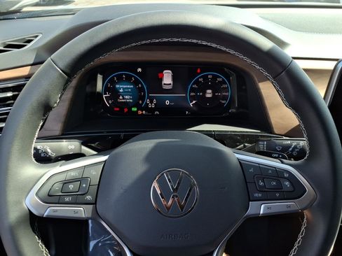 New 2026 Volkswagen Atlas SE image 18