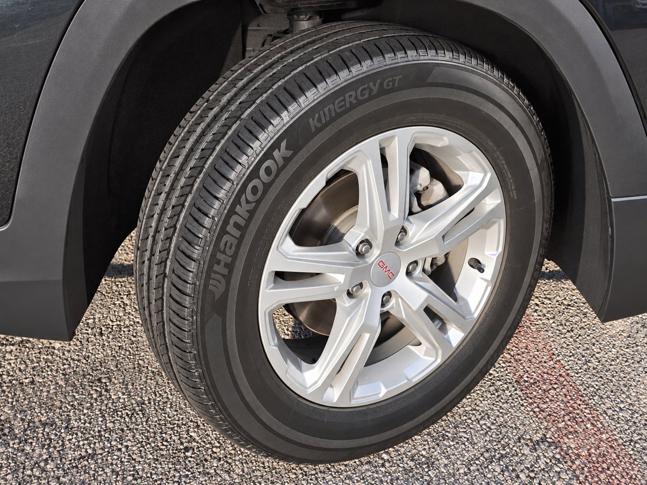 Used 2020 GMC Terrain SLE w/ Driver Convenience Package AWD/4WD image 10