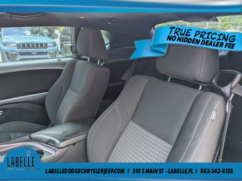 Used 2018 Dodge Challenger SXT RWD image 17