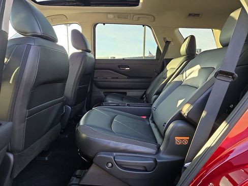 Certified 2023 Nissan Pathfinder SL w/ SL Premium Package image 10