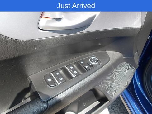 Used 2023 Kia Forte LXS FWD image 14