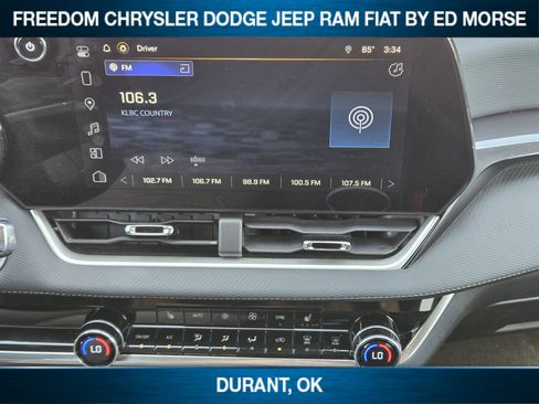 Used 2025 Chevrolet Equinox LT w/ Convenience Package II image 11