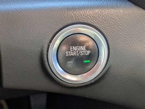 Used 2019 GMC Terrain SLE w/ Driver Convenience Package image 32