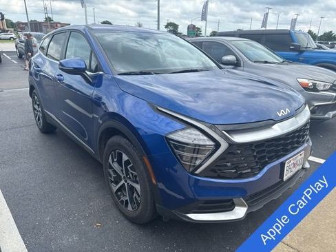 Used 2024 Kia Sportage EX FWD image 3