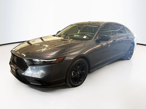 Used 2025 Honda Accord SE image 3