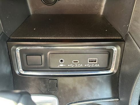 Certified 2024 Subaru Ascent Premium w/ Convenience Package image 35