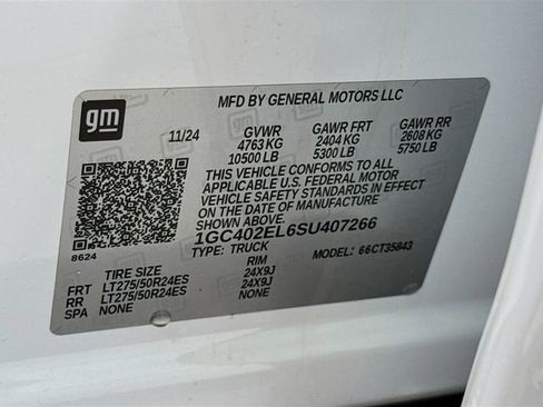 New 2025 Chevrolet Silverado EV RST AWD/4WD image 28
