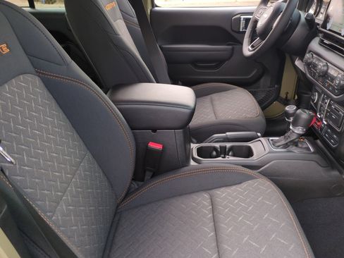 New 2026 Jeep Gladiator Mojave image 19