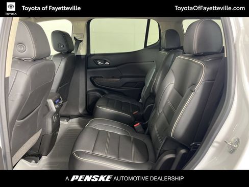 Used 2023 GMC Acadia Denali w/ Denali Ultimate Package FWD image 19