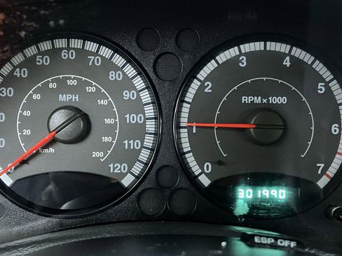 Used 2006 Jeep Liberty Sport AWD/4WD image 28